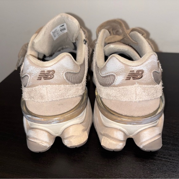 New Balance 9060 mushroom Timberwolf - Picture 5 of 6